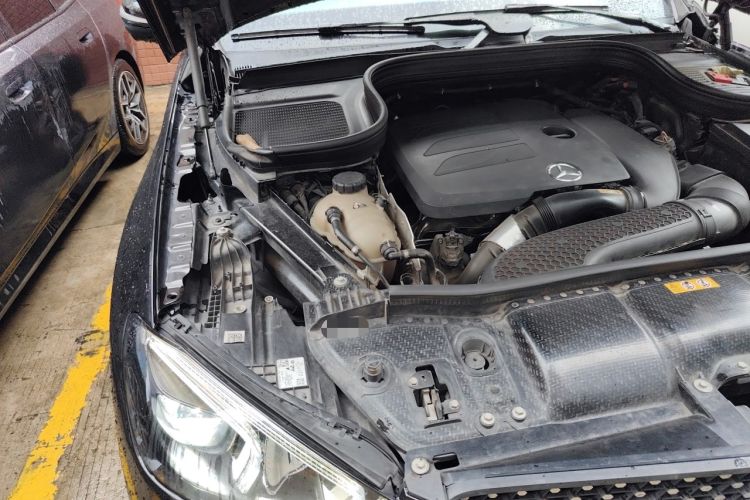 Used Mercedes-Benz GLE 2020 Facelifted GLE 350 4MATIC Luxury Edition Engine Bay Right
