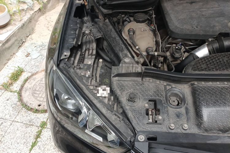 Used Mercedes-Benz GLE 2020 GLE 350 4MATIC Fashion Model Engine Bay Right