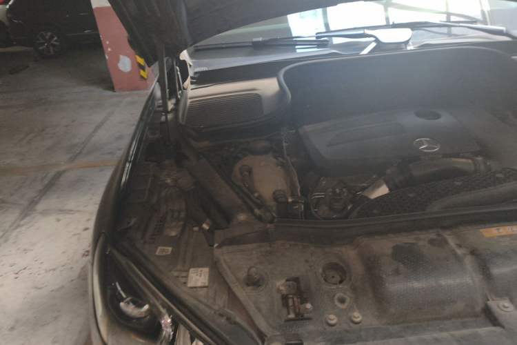 Used Mercedes-Benz GLE 2020 GLE 350 4MATIC Fashion Model Engine Bay Right