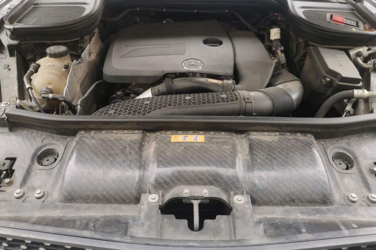 Used Mercedes-Benz GLE 2020 Restyled GLE 350 4MATIC Fashion Edition Engine Bay