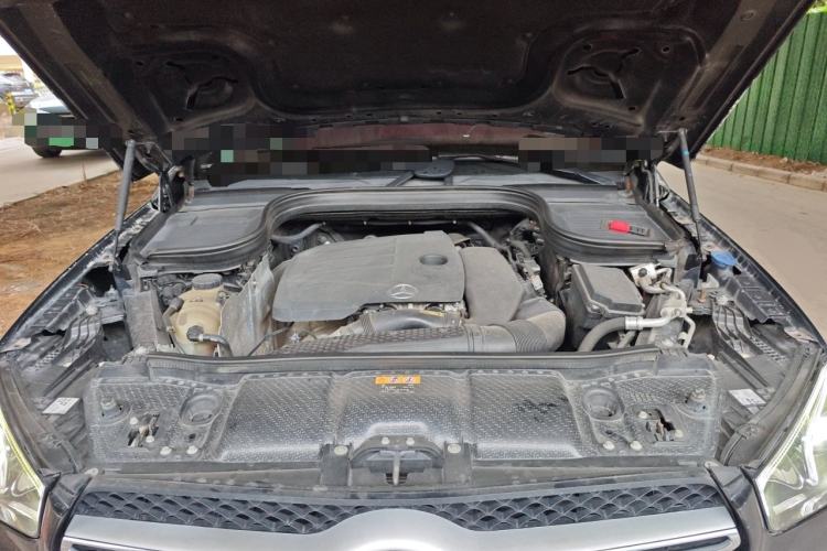 Used Mercedes-Benz GLE 2020 GLE 350 4MATIC Dynamic Edition Engine Bay