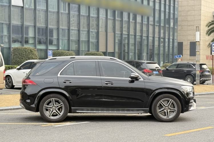 Used Mercedes-Benz GLE 2020 Restyled GLE 450 4MATIC Luxury Edition Exterior 1