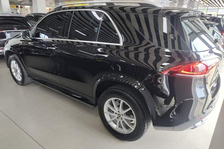 Used Mercedes-Benz GLE 2020 Restyled GLE 350 4MATIC Fashion Edition Exterior 2