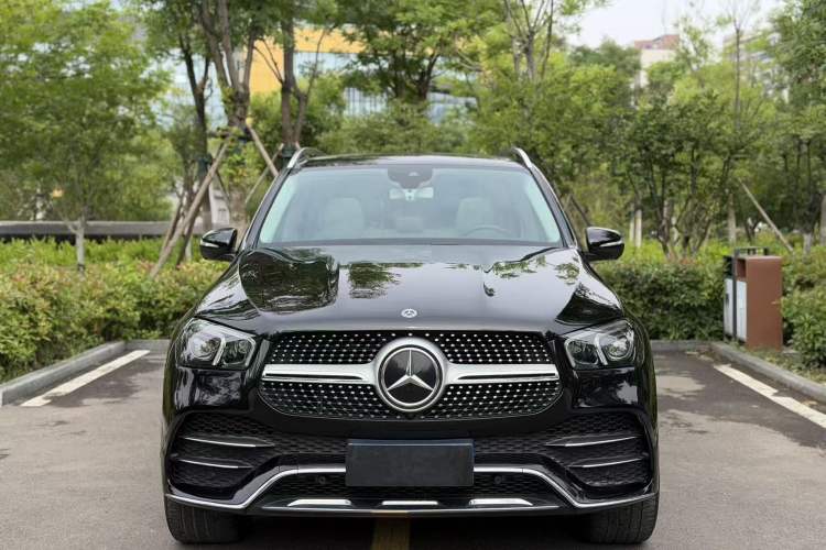 Used Mercedes-Benz GLE 2020 GLE 350 4MATIC Luxury Model Exterior 2