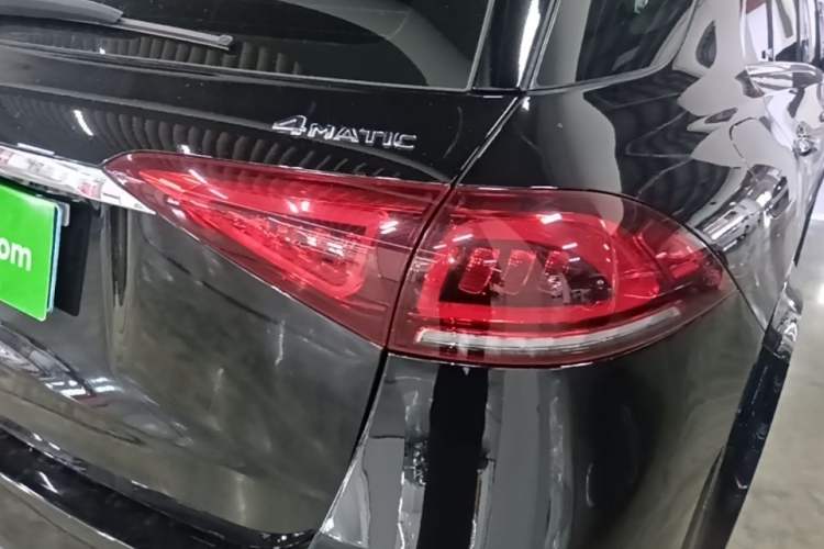 Used Mercedes-Benz GLE 2020 Restyled GLE 450 4MATIC Dynamic Edition Exterior 3