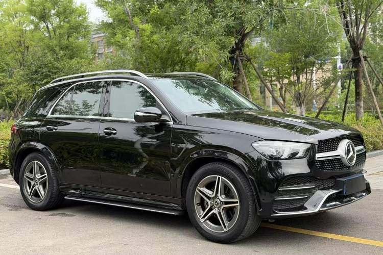 Used Mercedes-Benz GLE 2020 GLE 350 4MATIC Luxury Model Exterior 3