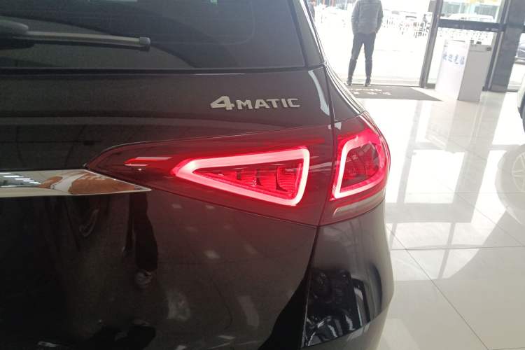 Used Mercedes-Benz GLE 2020 GLE 350 4MATIC Fashion Model Exterior 3