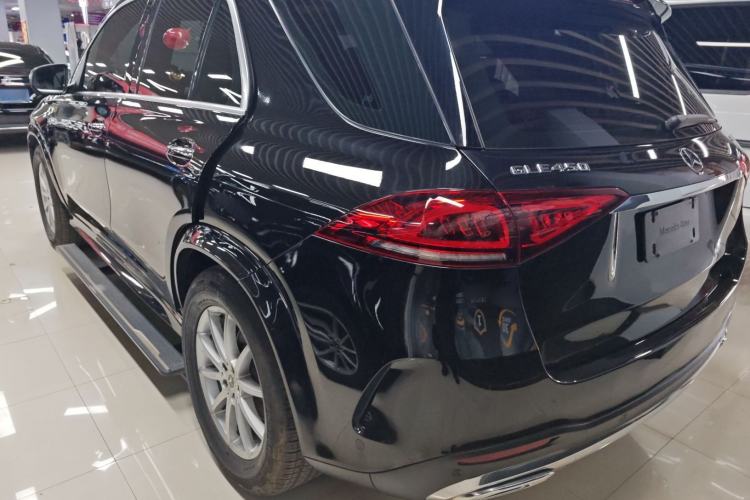 Used Mercedes-Benz GLE 2020 GLE 350 4MATIC Luxury Model Exterior 3
