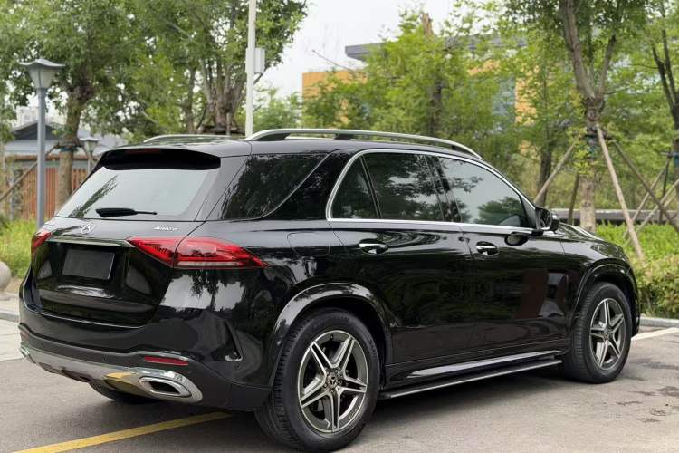 Used Mercedes-Benz GLE 2020 GLE 350 4MATIC Luxury Model Exterior 4