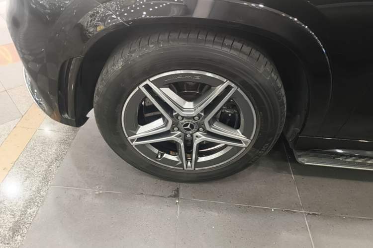 Used Mercedes-Benz GLE 2020 Restyled GLE 450 4MATIC Dynamic Edition Exterior 4