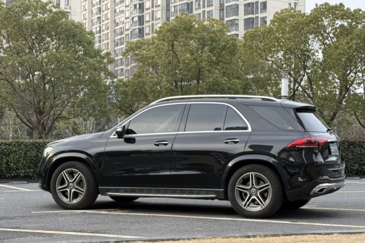 Used Mercedes-Benz GLE 2020 Restyled GLE 450 4MATIC Luxury Edition Exterior 5