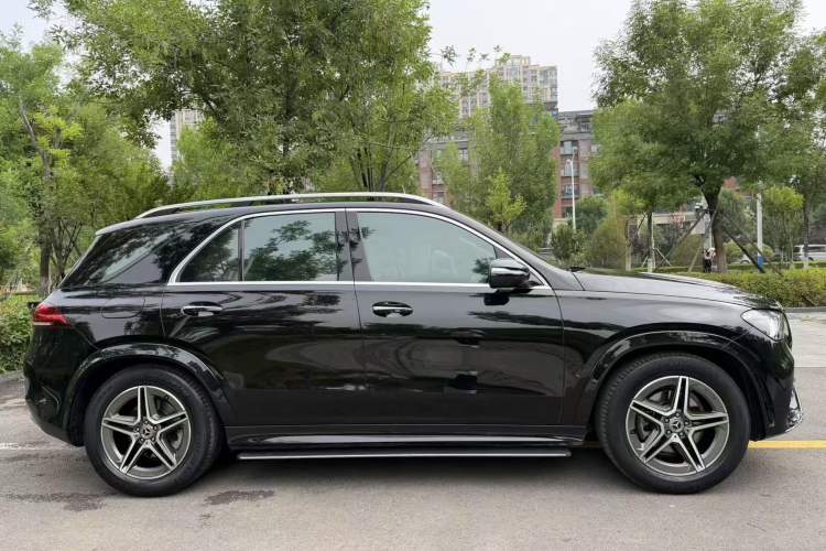 Used Mercedes-Benz GLE 2020 GLE 350 4MATIC Luxury Model Exterior 5
