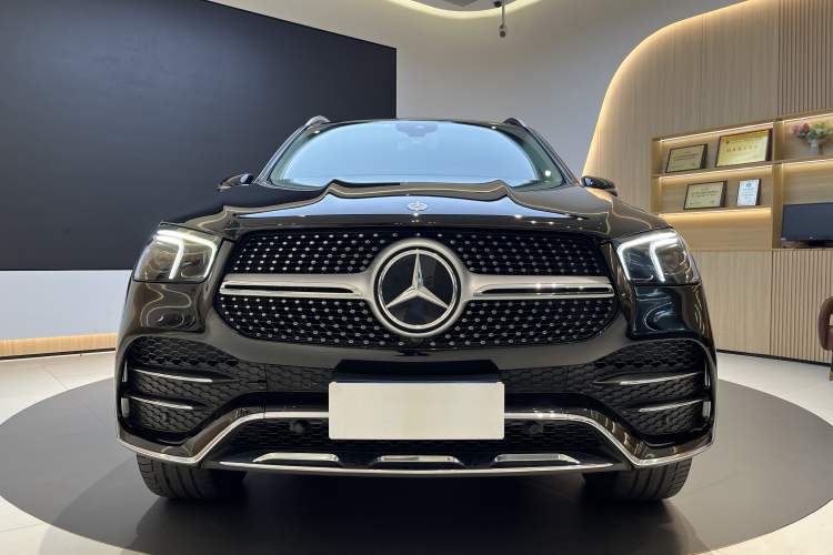 Used Mercedes-Benz GLE 2020 Restyled GLE 350 4MATIC Fashion Edition Exterior 5