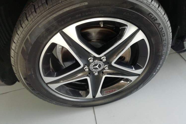 Used Mercedes-Benz GLE 2020 Restyled GLE 350 4MATIC Dynamic Edition Exterior 7