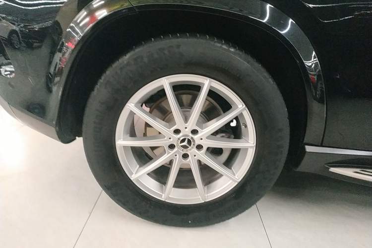 Used Mercedes-Benz GLE 2020 Restyled GLE 350 4MATIC Fashion Edition Exterior 8