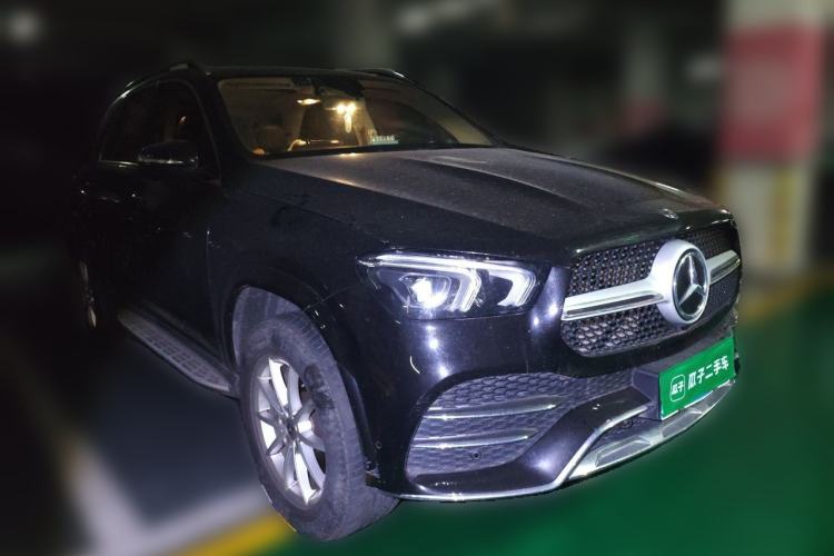 Used Mercedes-Benz GLE 2020 Restyled GLE 350 4MATIC Fashion Edition Front Right 45 Deg
