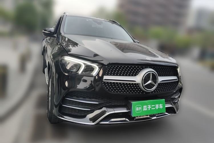 Used Mercedes-Benz GLE 2020 Restyled GLE 350 4MATIC Fashion Edition Front Right 45 Deg