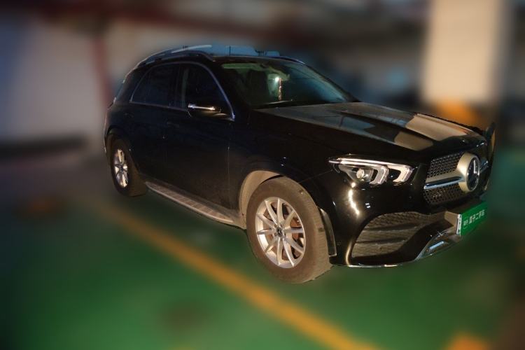 Used Mercedes-Benz GLE 2020 GLE 350 4MATIC Fashion Model Front Right 45 Deg