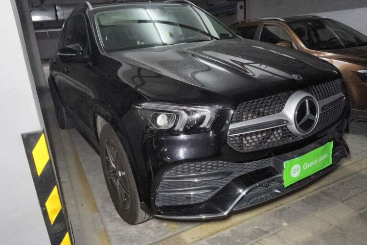Used Mercedes-Benz GLE 2020 Restyled GLE 450 4MATIC Dynamic Edition Front Right 45 Deg