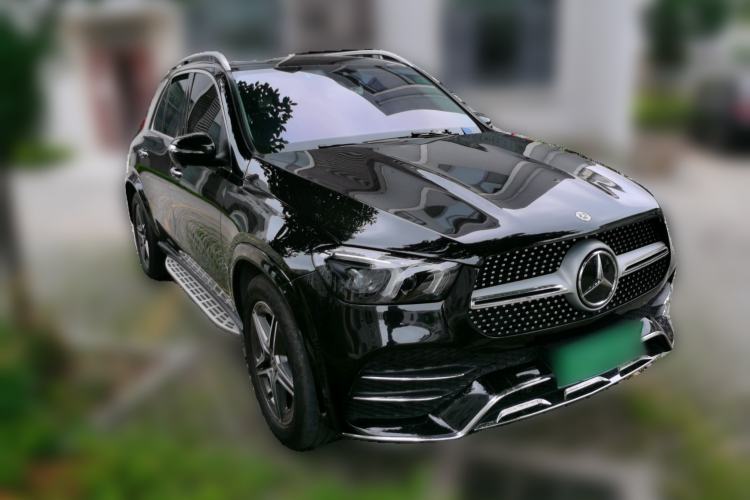 Used Mercedes-Benz GLE 2020 Facelifted GLE 350 4MATIC Luxury Edition Front Right 45 Deg