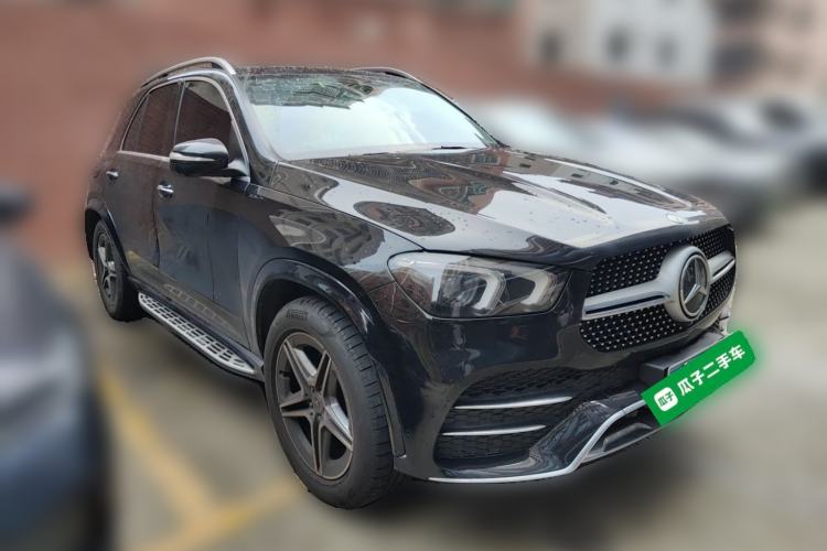 Used Mercedes-Benz GLE 2020 Facelifted GLE 350 4MATIC Luxury Edition Front Right 45 Deg