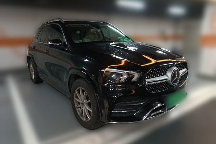 Used Mercedes-Benz GLE 2020 Restyled GLE 350 4MATIC Fashion Edition Front Right 45 Deg