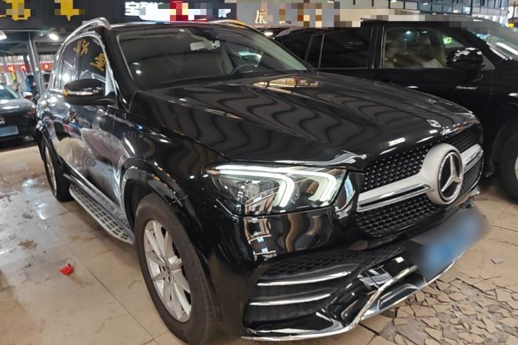 Used Mercedes-Benz GLE 2020 Restyled GLE 350 4MATIC Fashion Edition Front Right 45 Deg