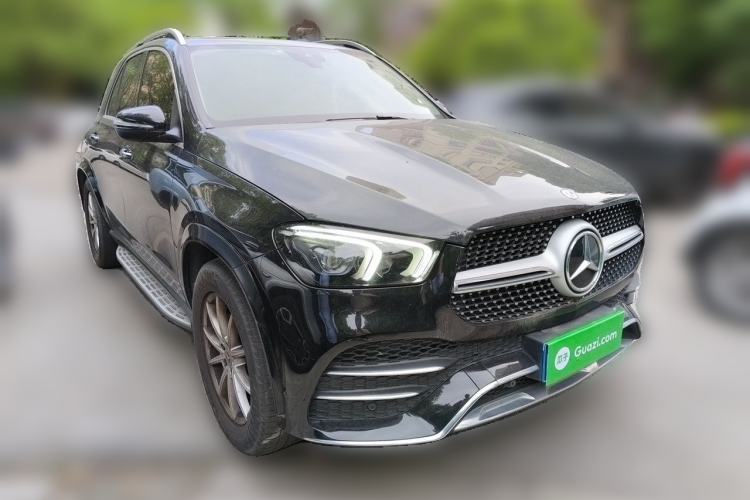 Used Mercedes-Benz GLE 2020 Second Facelift GLE 350 4MATIC Stylish Version Front Right 45 Deg
