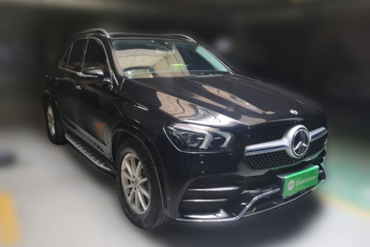 Used Mercedes-Benz GLE 2020 Restyled GLE 350 4MATIC Fashion Edition Front Right 45 Deg
