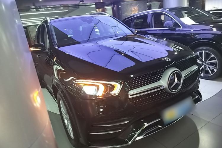 Used Mercedes-Benz GLE 2020 Restyled GLE 350 4MATIC Fashion Edition Special Version Front Right 45 Deg