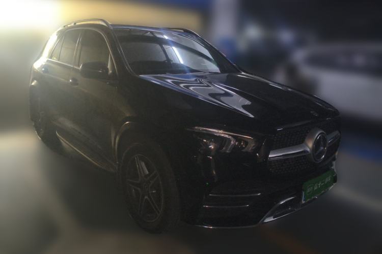 Used Mercedes-Benz GLE  Front Right 45 Deg