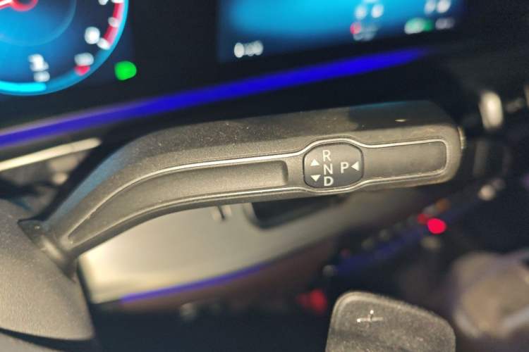 Used Mercedes-Benz GLE 2020 GLE 350 4MATIC Dynamic Edition Gear Lever