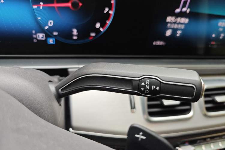 Used Mercedes-Benz GLE 2020 GLE 350 4MATIC Dynamic Edition Gear Lever