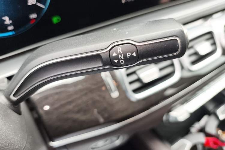 Used Mercedes-Benz GLE 2020 Restyled GLE 350 4MATIC Fashion Edition Gear Lever
