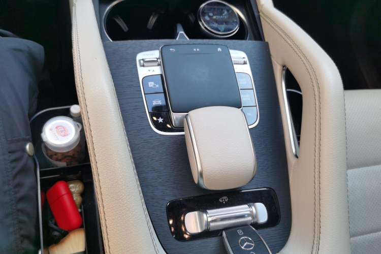 Used Mercedes-Benz GLE 2020 GLE 450 4MATIC Stylish Model Gear Lever