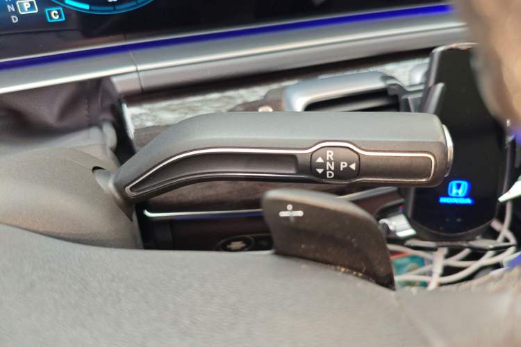 Used Mercedes-Benz GLE 2020 Restyled GLE 350 4MATIC Fashion Edition Gear Lever