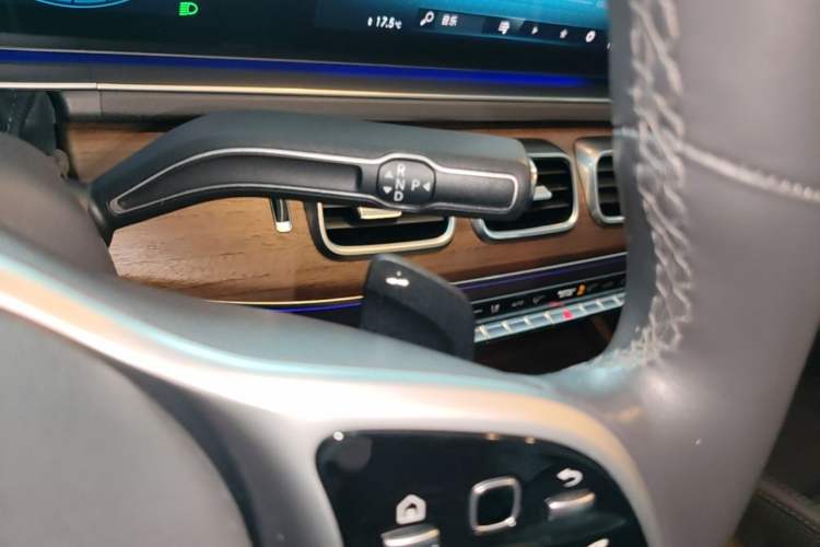 Used Mercedes-Benz GLE 2020 Facelifted GLE 350 4MATIC Luxury Edition Gear Lever