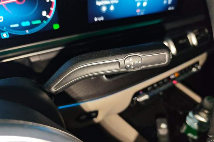 Used Mercedes-Benz GLE 2020 GLE 450 4MATIC Stylish Model Gear Lever
