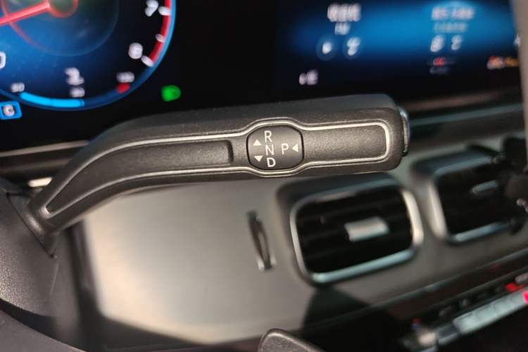 Used Mercedes-Benz GLE 2020 GLE 350 4MATIC Dynamic Edition Gear Lever