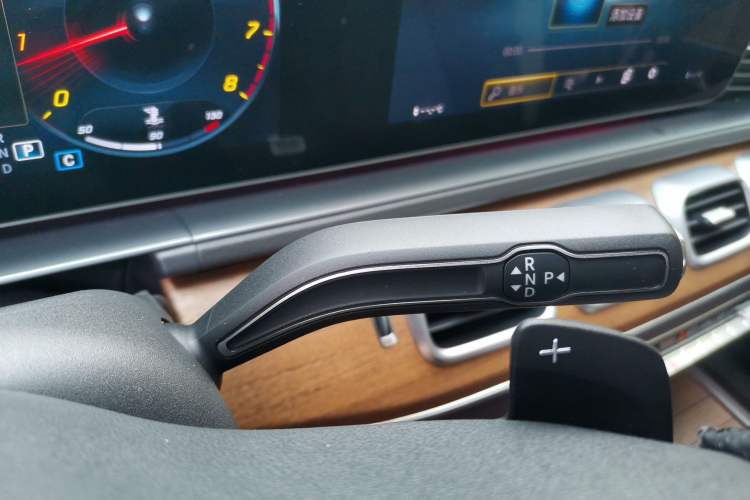 Used Mercedes-Benz GLE 2020 Facelifted GLE 350 4MATIC Luxury Edition Gear Lever