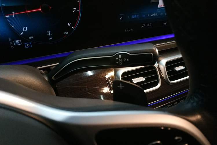 Used Mercedes-Benz GLE 2020 Restyled GLE 350 4MATIC Fashion Edition Gear Lever
