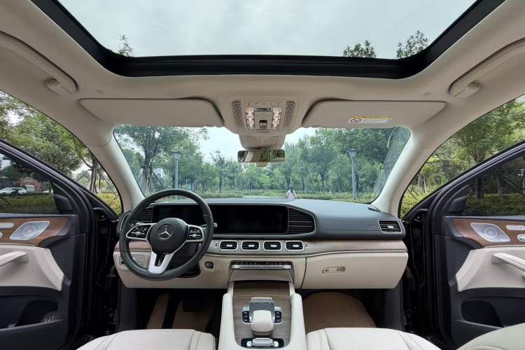 Used Mercedes-Benz GLE 2020 GLE 350 4MATIC Luxury Model Headliner