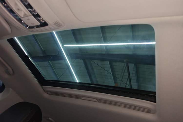 Used Mercedes-Benz GLE 2020 GLE 350 4MATIC Dynamic Edition Headliner