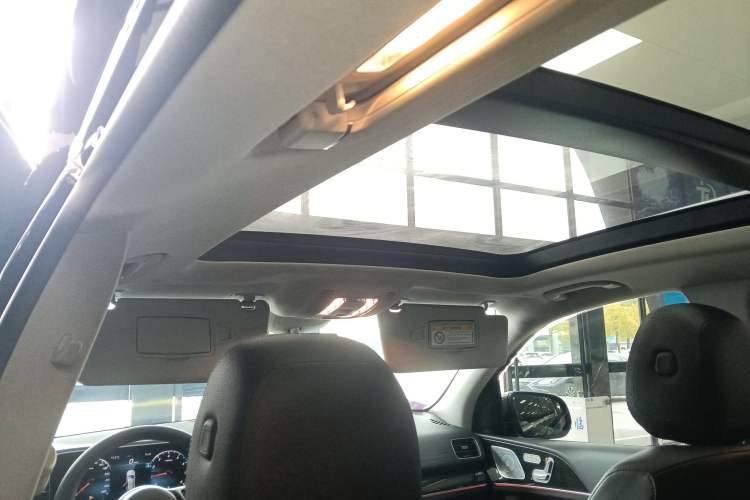 Used Mercedes-Benz GLE 2020 GLE 350 4MATIC Fashion Model Headliner
