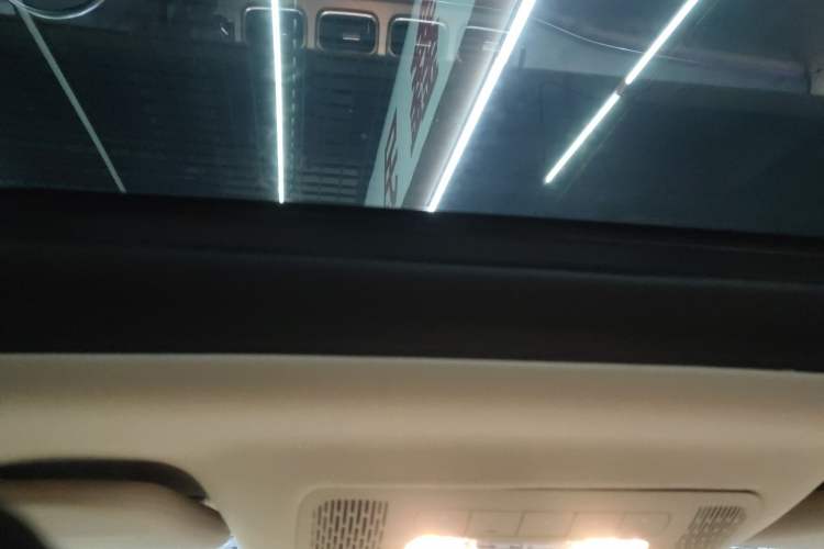 Used Mercedes-Benz GLE 2020 Restyled GLE 450 4MATIC Dynamic Edition Headliner