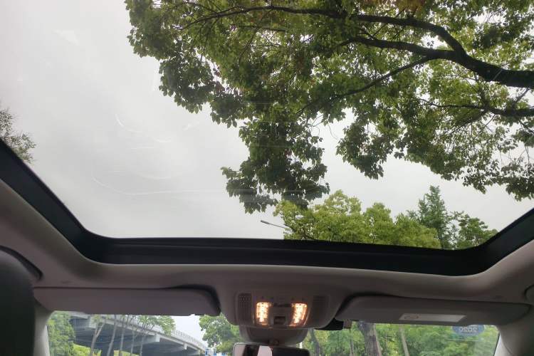 Used Mercedes-Benz GLE 2020 GLE 350 4MATIC Luxury Model Headliner