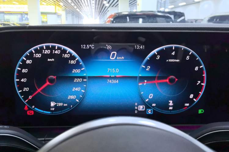 Used Mercedes-Benz GLE 2020 Restyled GLE 350 4MATIC Fashion Edition Instrument Cluster