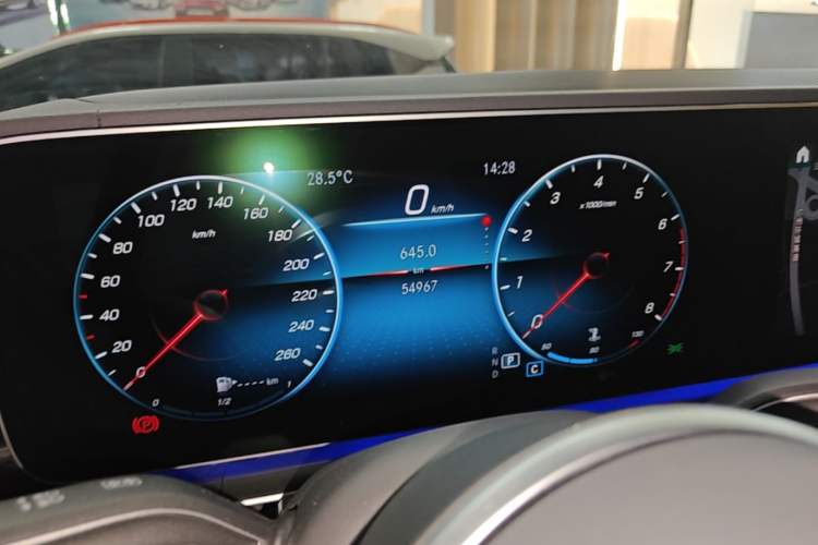 Used Mercedes-Benz GLE 2020 Restyled GLE 350 4MATIC Fashion Edition Instrument Cluster