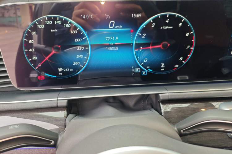 Used Mercedes-Benz GLE 2020 Restyled GLE 350 4MATIC Fashion Edition Instrument Cluster