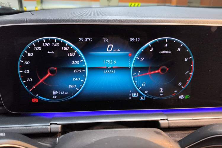 Used Mercedes-Benz GLE 2020 Restyled GLE 350 4MATIC Fashion Edition Instrument Cluster